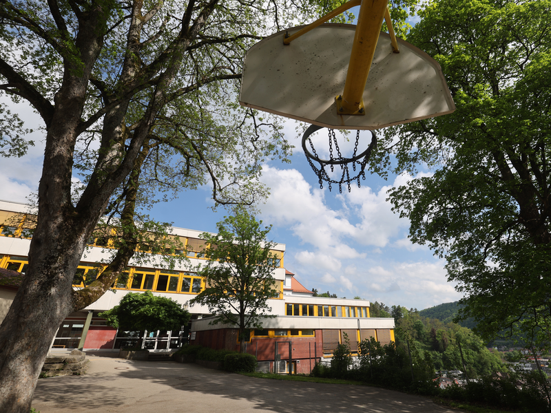Abgebildet wird die Realschule in der Oberstadt Oberndorf am Neckar.